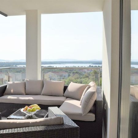 Villa M - Your Business & Holiday Apartment In Sibenik Luaran gambar