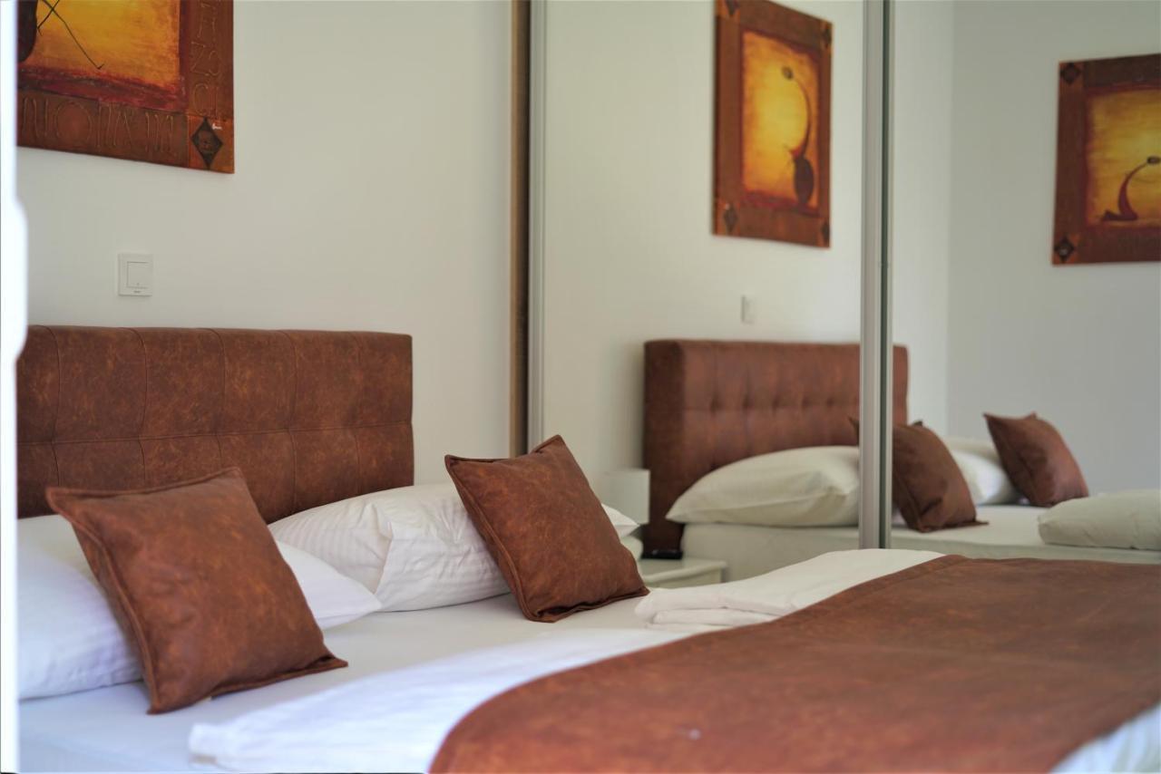 Villa M - Your Business & Holiday Apartment In Sibenik Luaran gambar