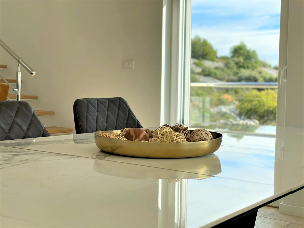 Villa M - Your Business & Holiday Apartment In Sibenik Luaran gambar