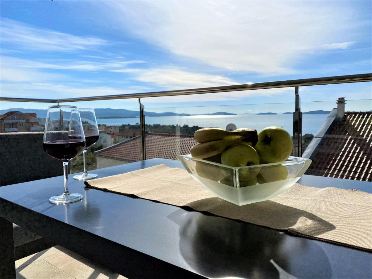 Villa M - Your Business & Holiday Apartment In Sibenik Luaran gambar