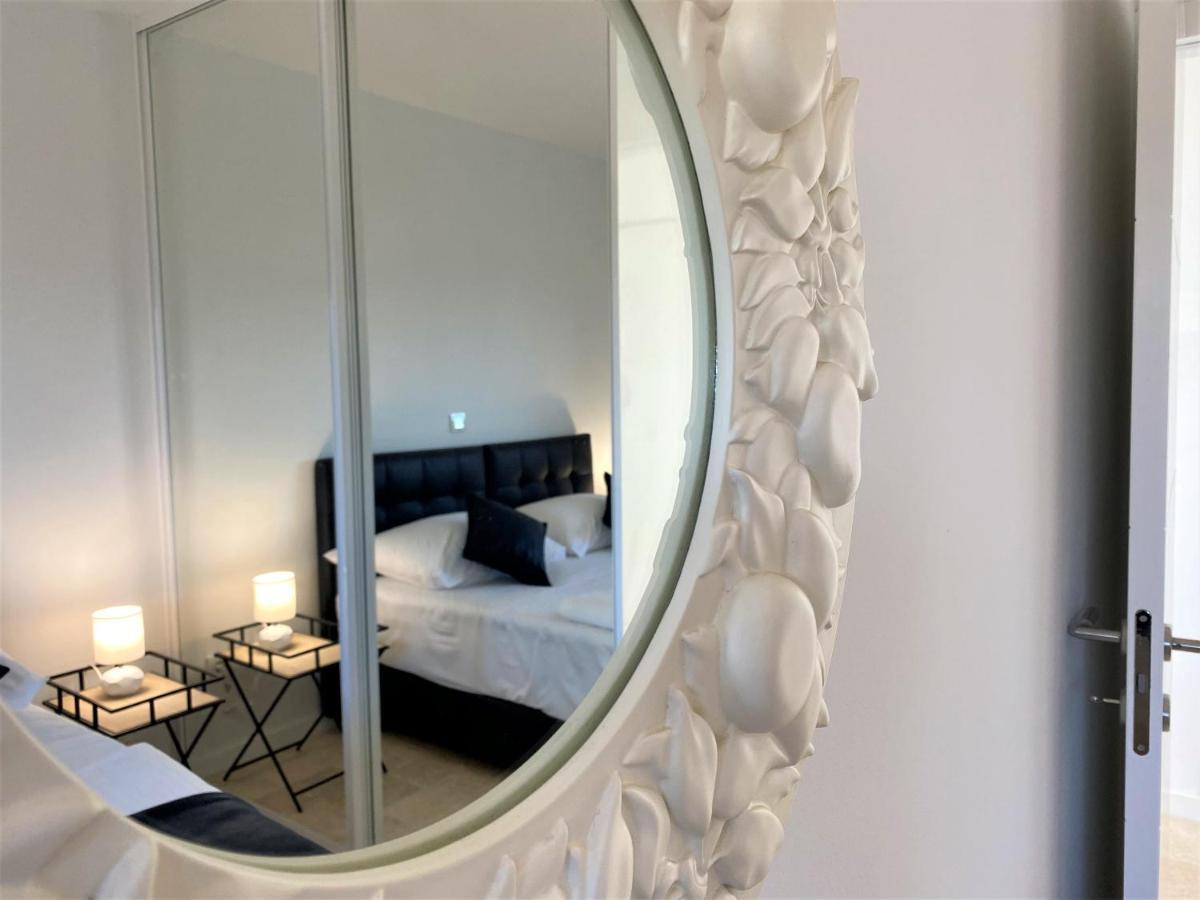 Villa M - Your Business & Holiday Apartment In Sibenik Luaran gambar