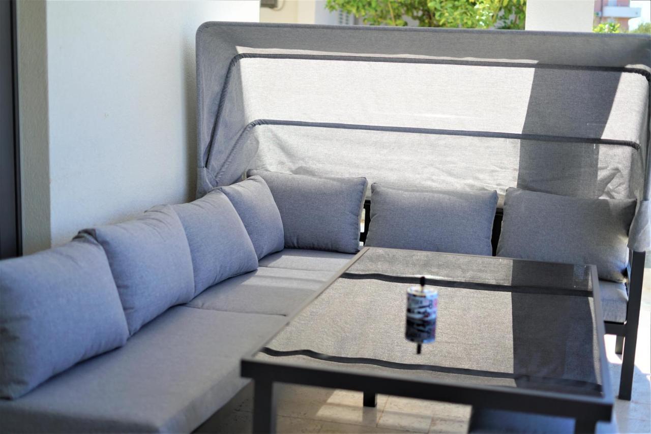 Villa M - Your Business & Holiday Apartment In Sibenik Luaran gambar