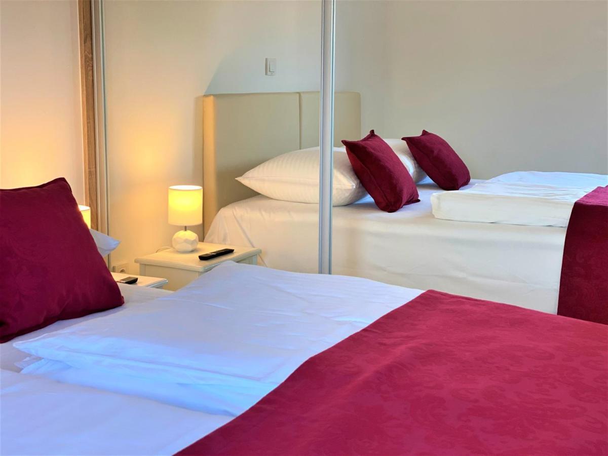 Villa M - Your Business & Holiday Apartment In Sibenik Luaran gambar