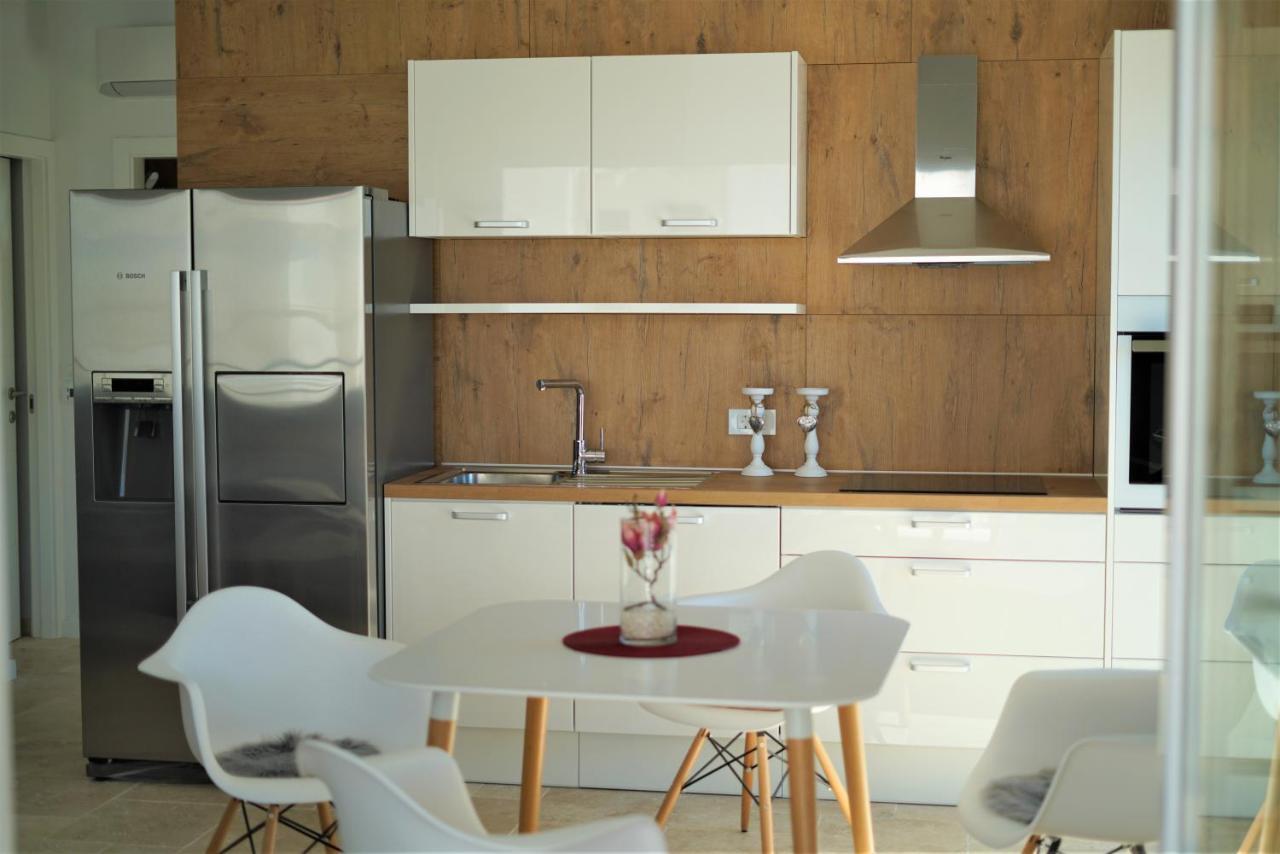 Villa M - Your Business & Holiday Apartment In Sibenik Luaran gambar