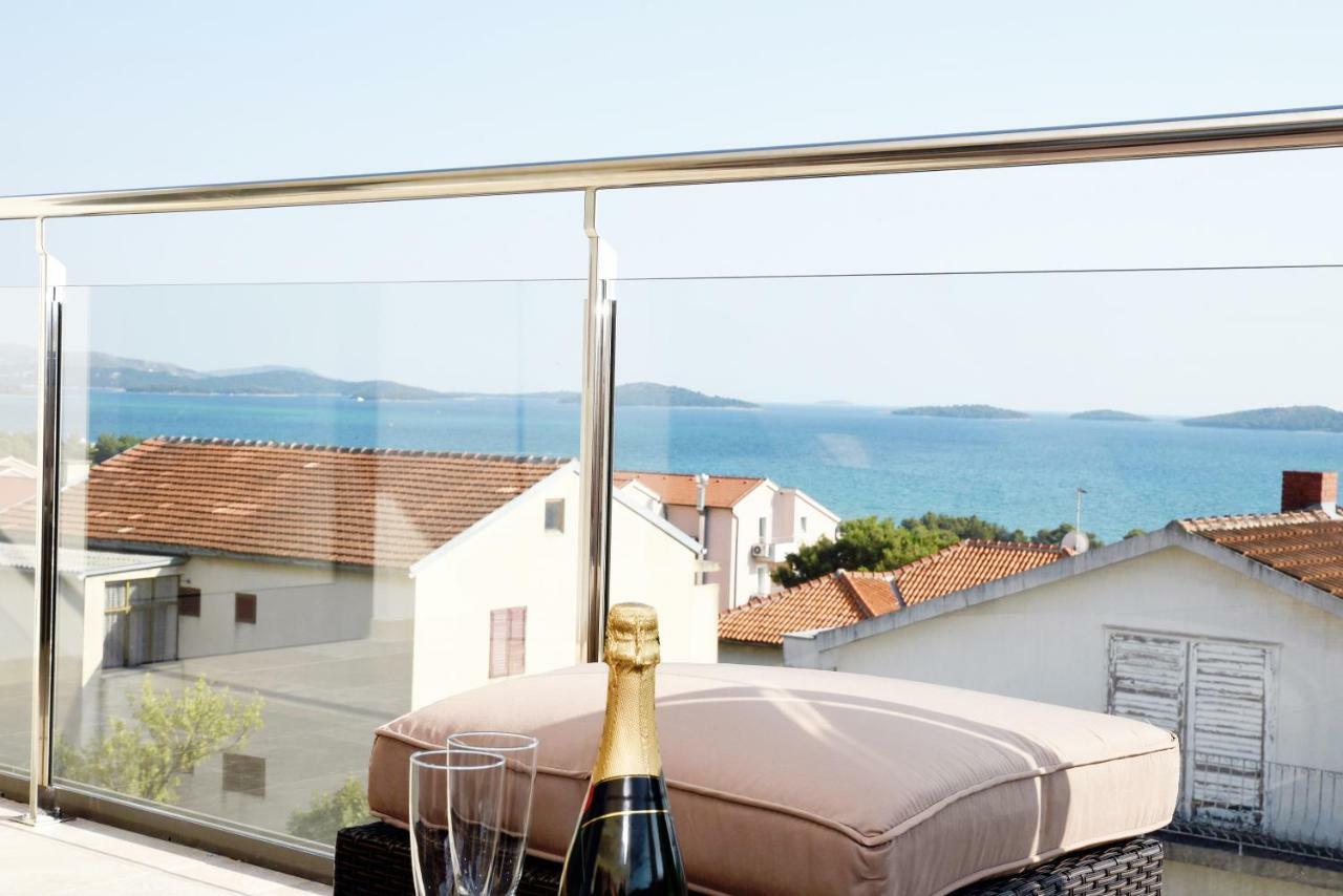 Villa M - Your Business & Holiday Apartment In Sibenik Luaran gambar