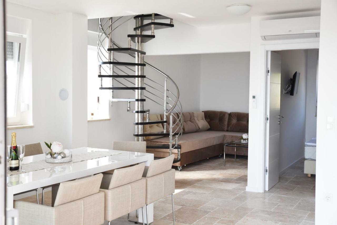 Villa M - Your Business & Holiday Apartment In Sibenik Luaran gambar