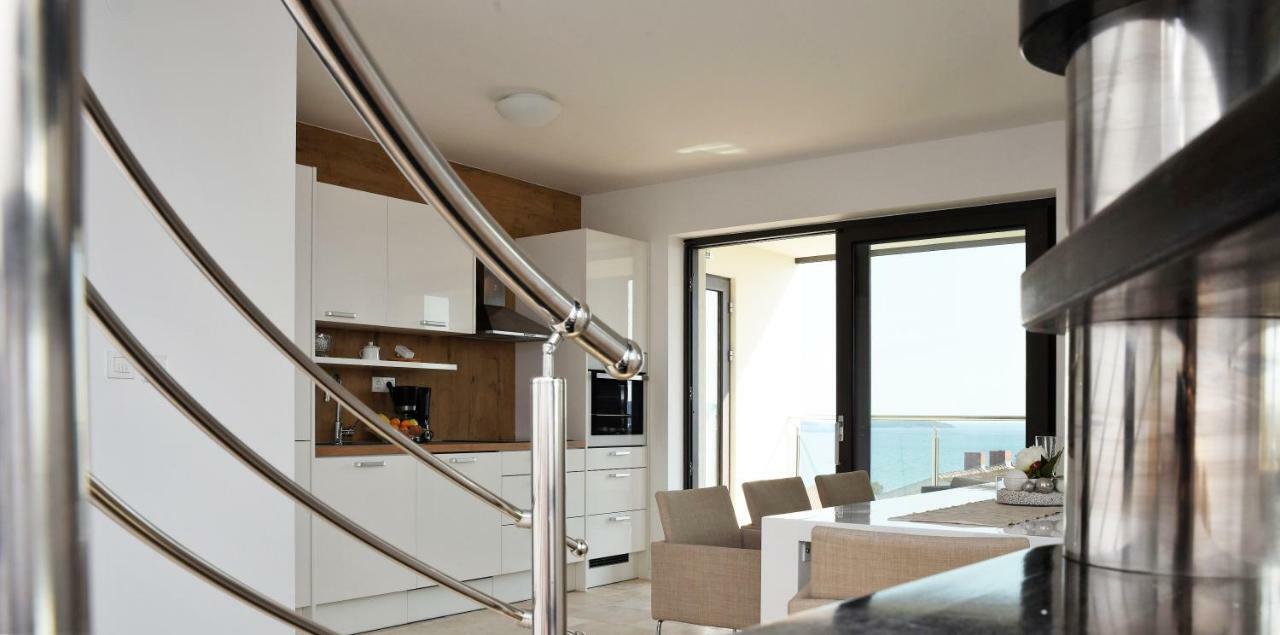 Villa M - Your Business & Holiday Apartment In Sibenik Luaran gambar