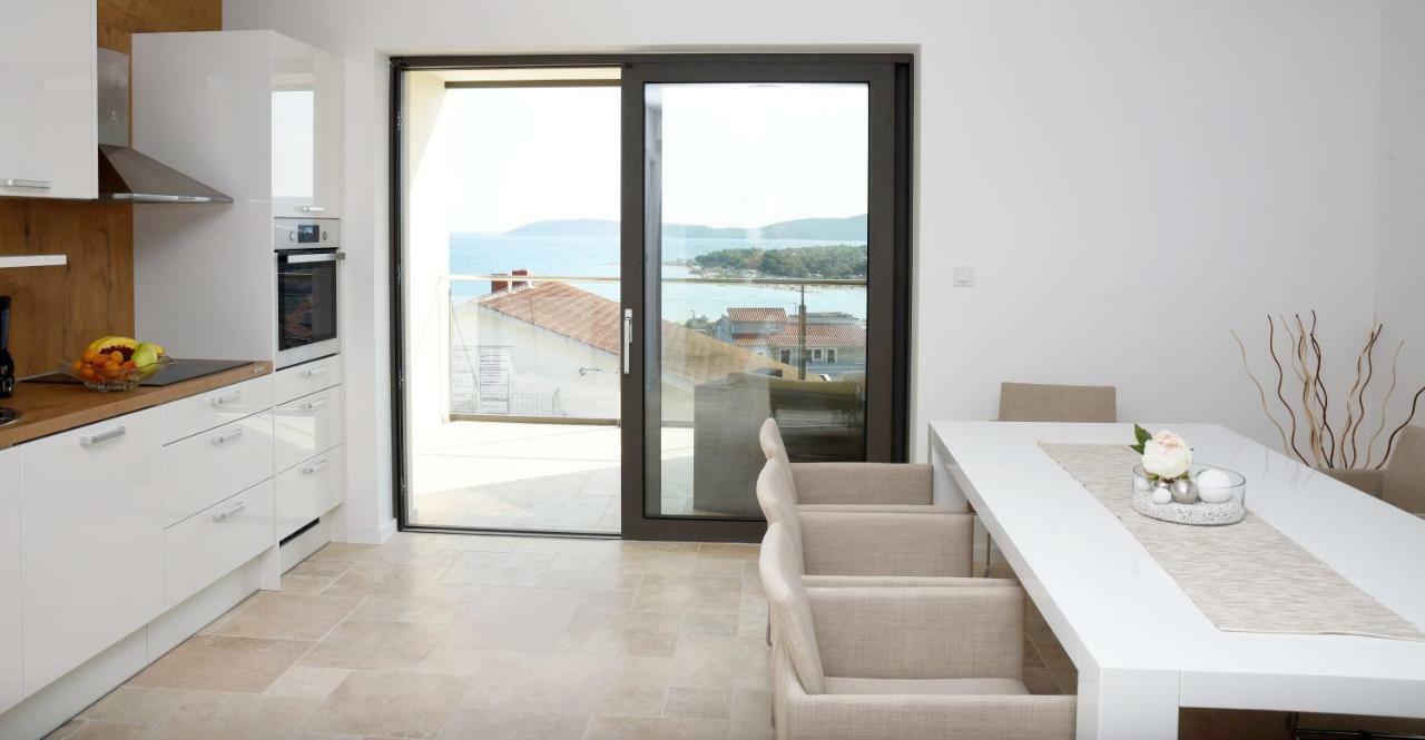 Villa M - Your Business & Holiday Apartment In Sibenik Luaran gambar