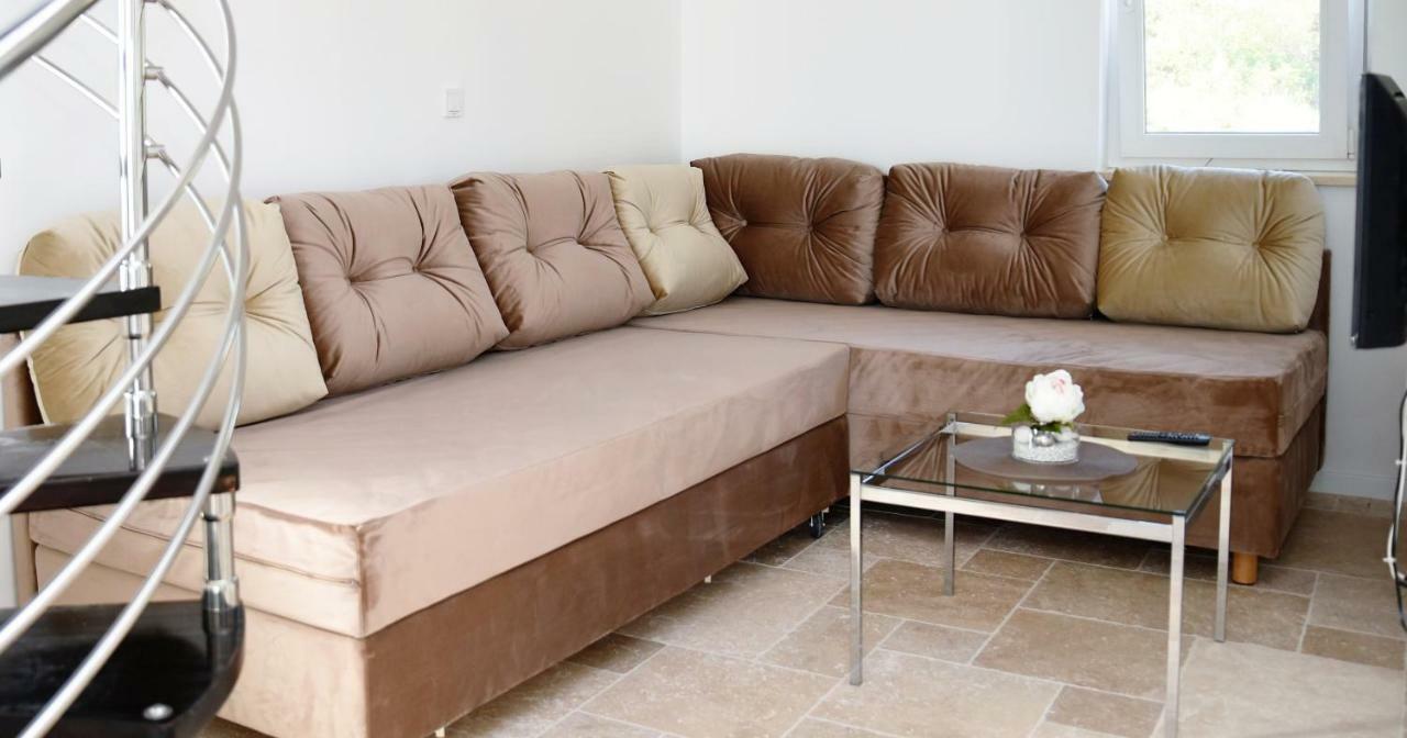 Villa M - Your Business & Holiday Apartment In Sibenik Luaran gambar
